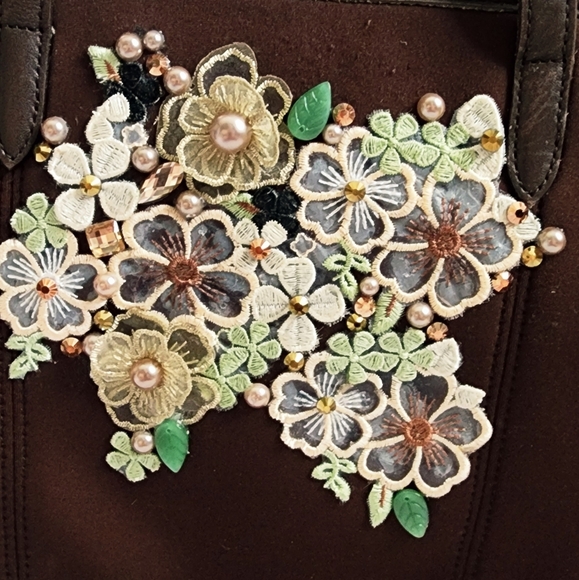 Handmade Coach Pearl Chaos Neoprene Purse - Antique Flowers - Picture 8 of 17